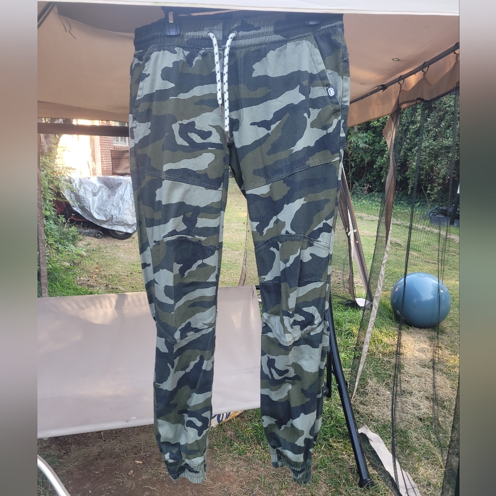 Mens Camo/ Army Pants Green size Medium - Picture 4 of 4